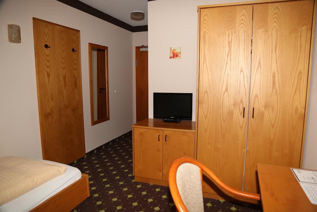Hotel Taunus Residence Bad Camberg Exteriör bild